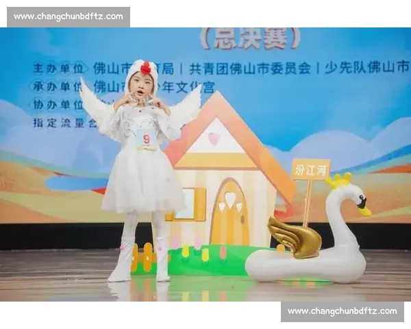 一年级小小朗读者风采大赛：让童声飞扬，书声朗朗，共享智慧与快乐